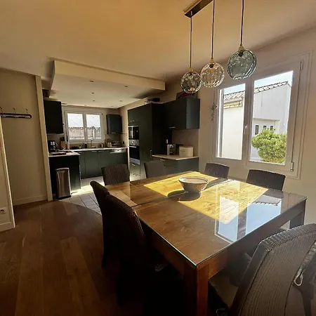 Casa vacanze Charmante Maison Rénovée à 200 M De La - Fr-1-194-316