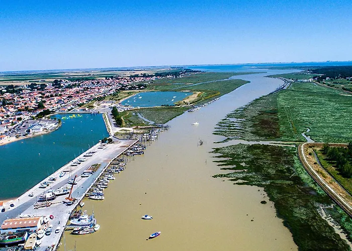 Charmante Maison Rénovée à 200 M De La - Fr-1-194-316 Hébergement de vacances