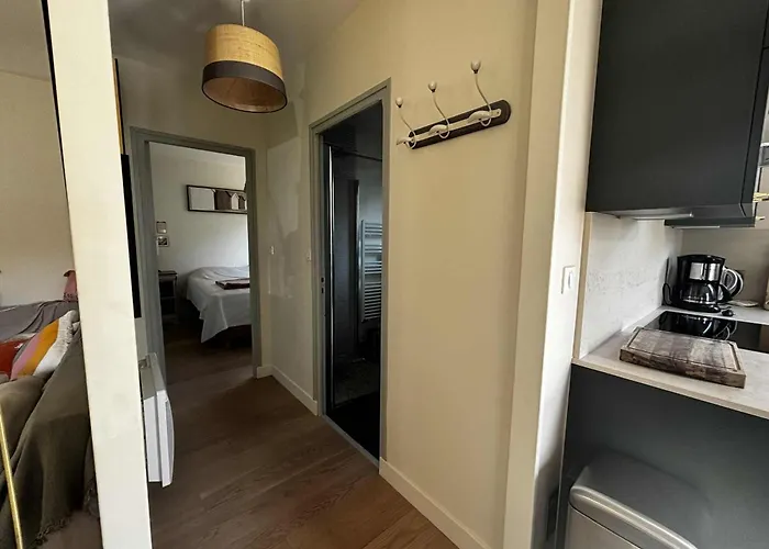 Hébergement de vacances Charmante Maison Rénovée à 200 M De La - Fr-1-194-316 *